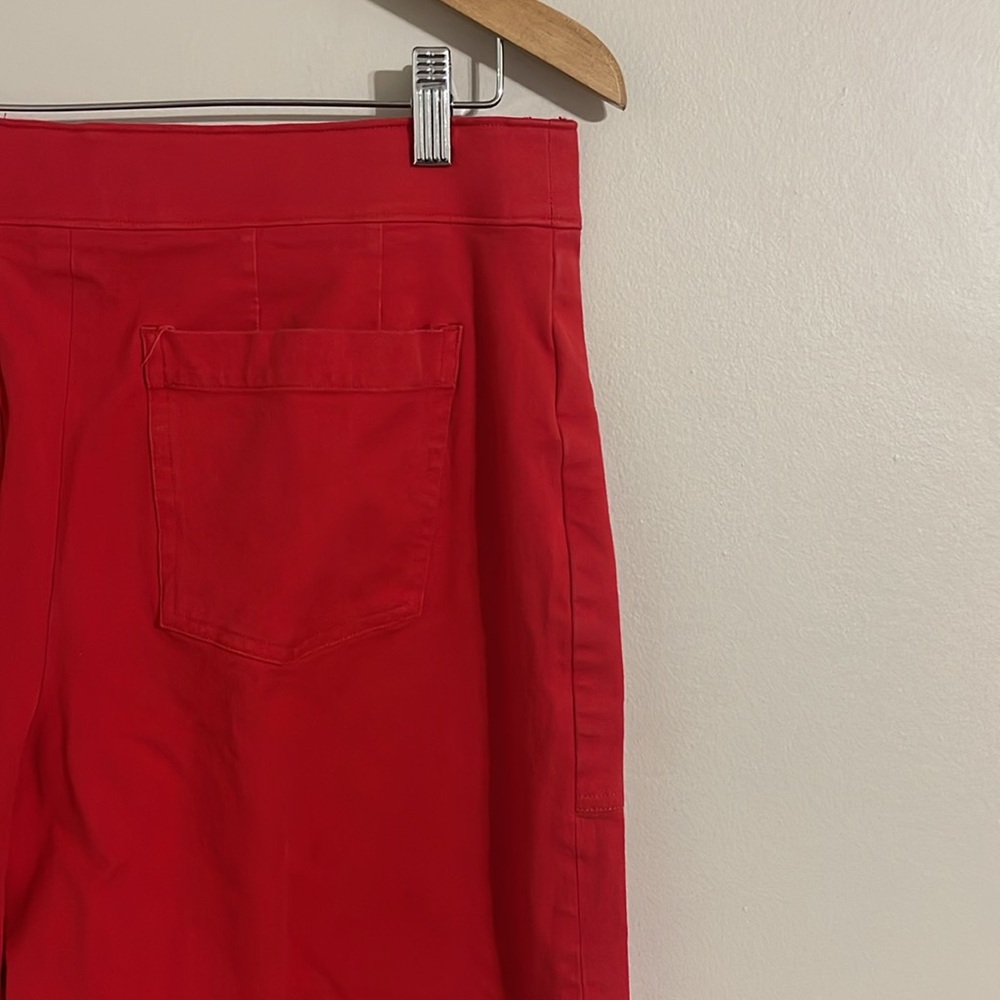 SPANX Red Capris - Picture 6 of 7
